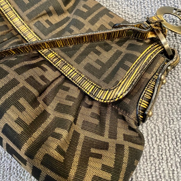 Authentic Fendi Baguette!! 💯 % - Picture 14 of 14